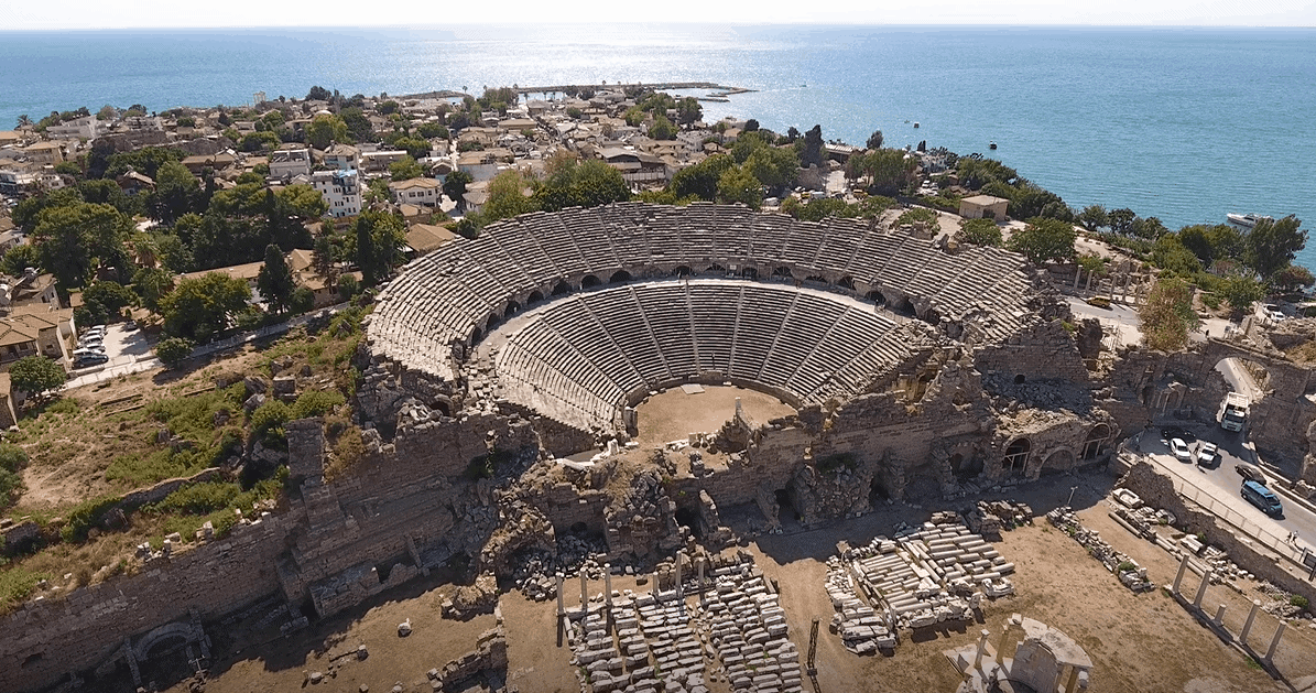 Ten books for travelling to Turkey