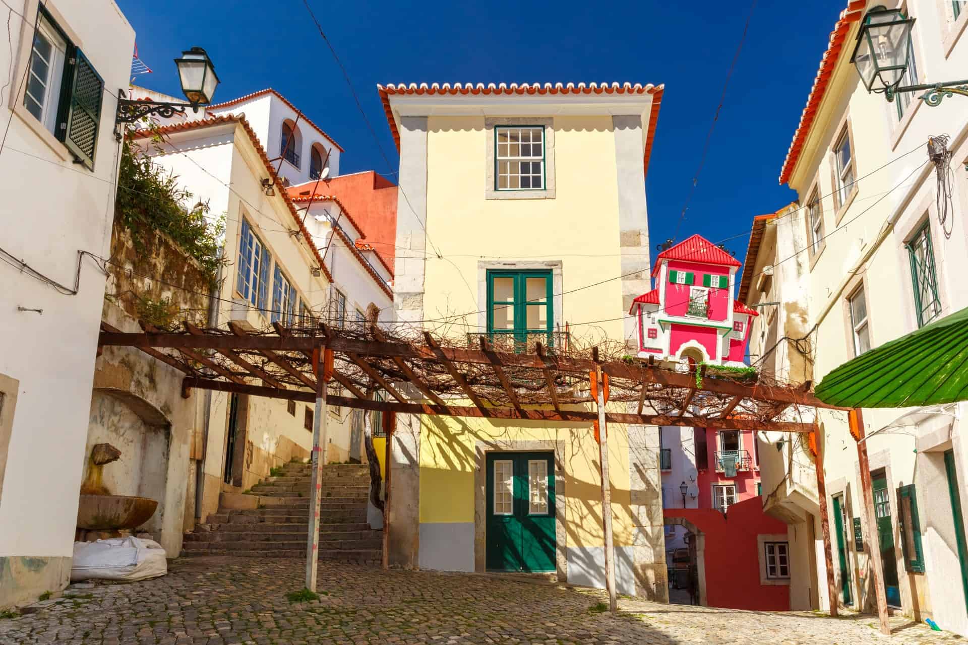 alfama lisbon