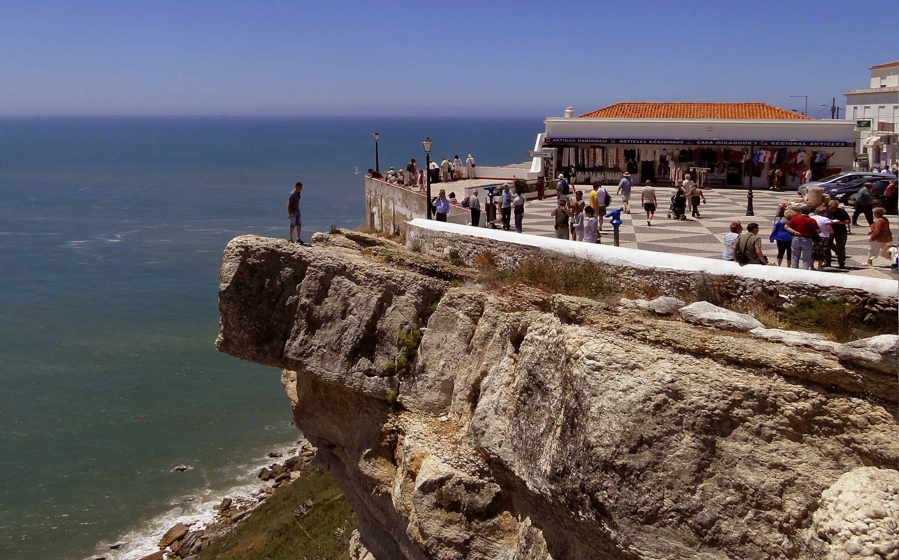 tourist attractions in nazare portugal